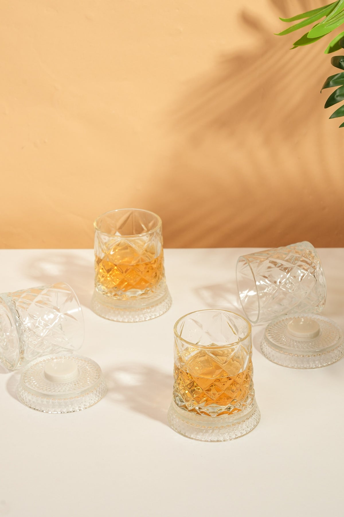 Whisker Revolving Cocktail Glass Set of 4 (330ml)