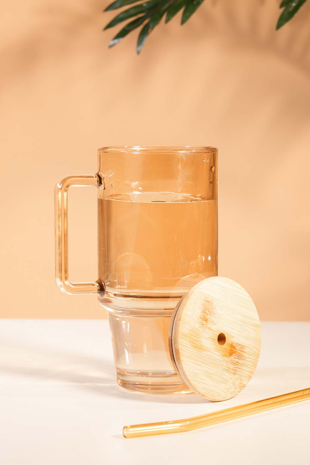 Stam Amber Glass Tumbler with Wooden Lid & Glass Straw (750ml)