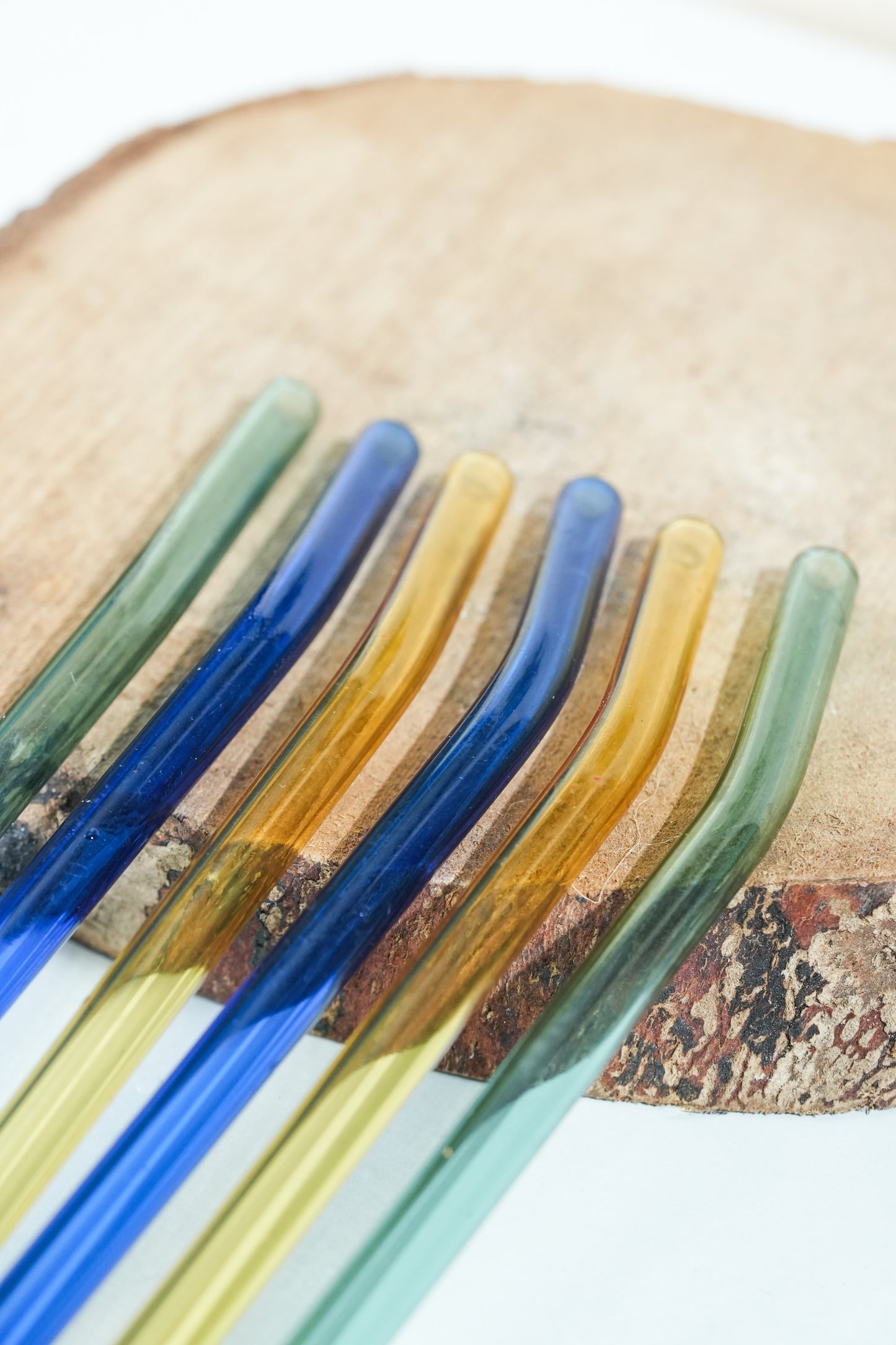 Coloured Glass Straws Set of 6 with Straw Cleaner (20cm)