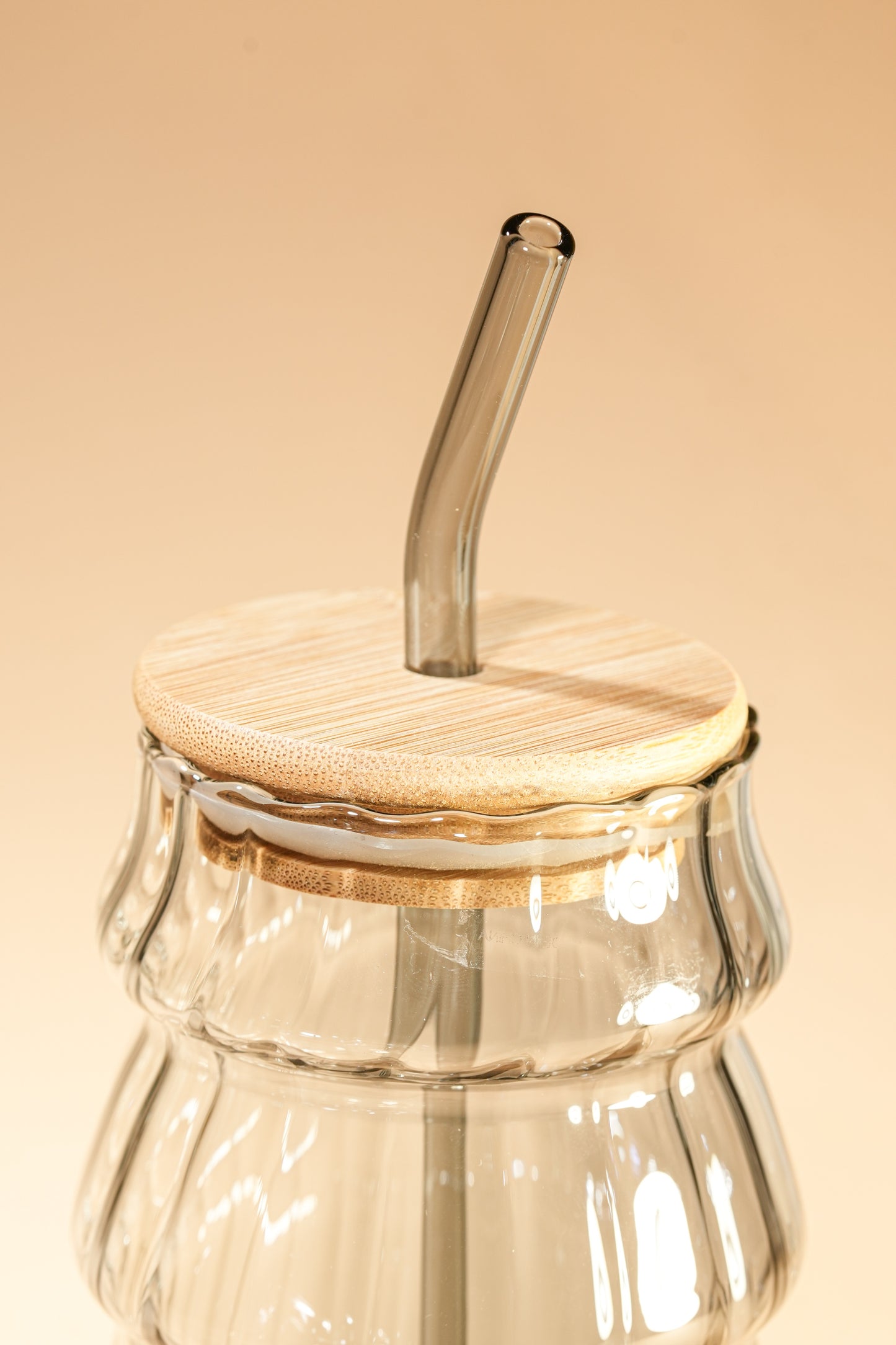 Smoke Ripple Glass Tumbler with Wooden Lid & Glass Straw Set of 2 (480ml)