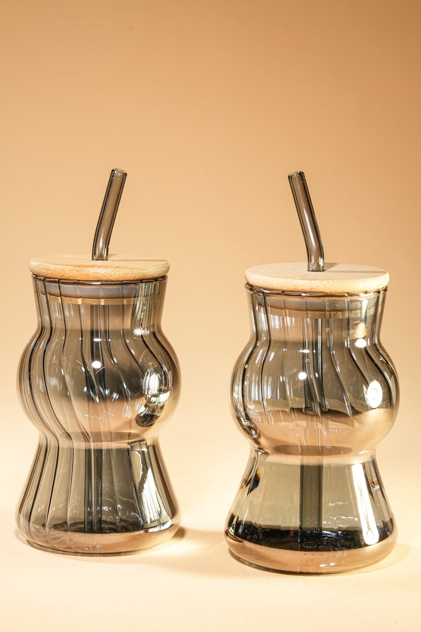 Smoke Wave Glass Tumbler with Wooden Lid & Glass Straw Set of 2 (480ml)