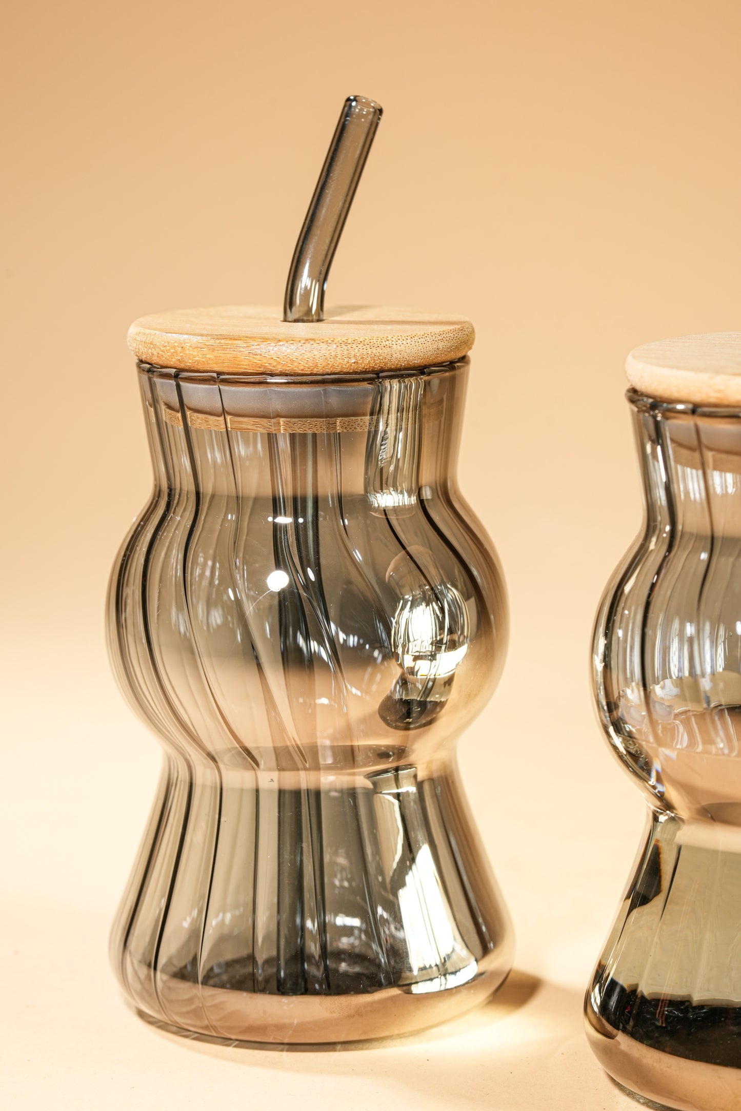 Smoke Wave Glass Tumbler with Wooden Lid & Glass Straw Set of 2 (480ml)