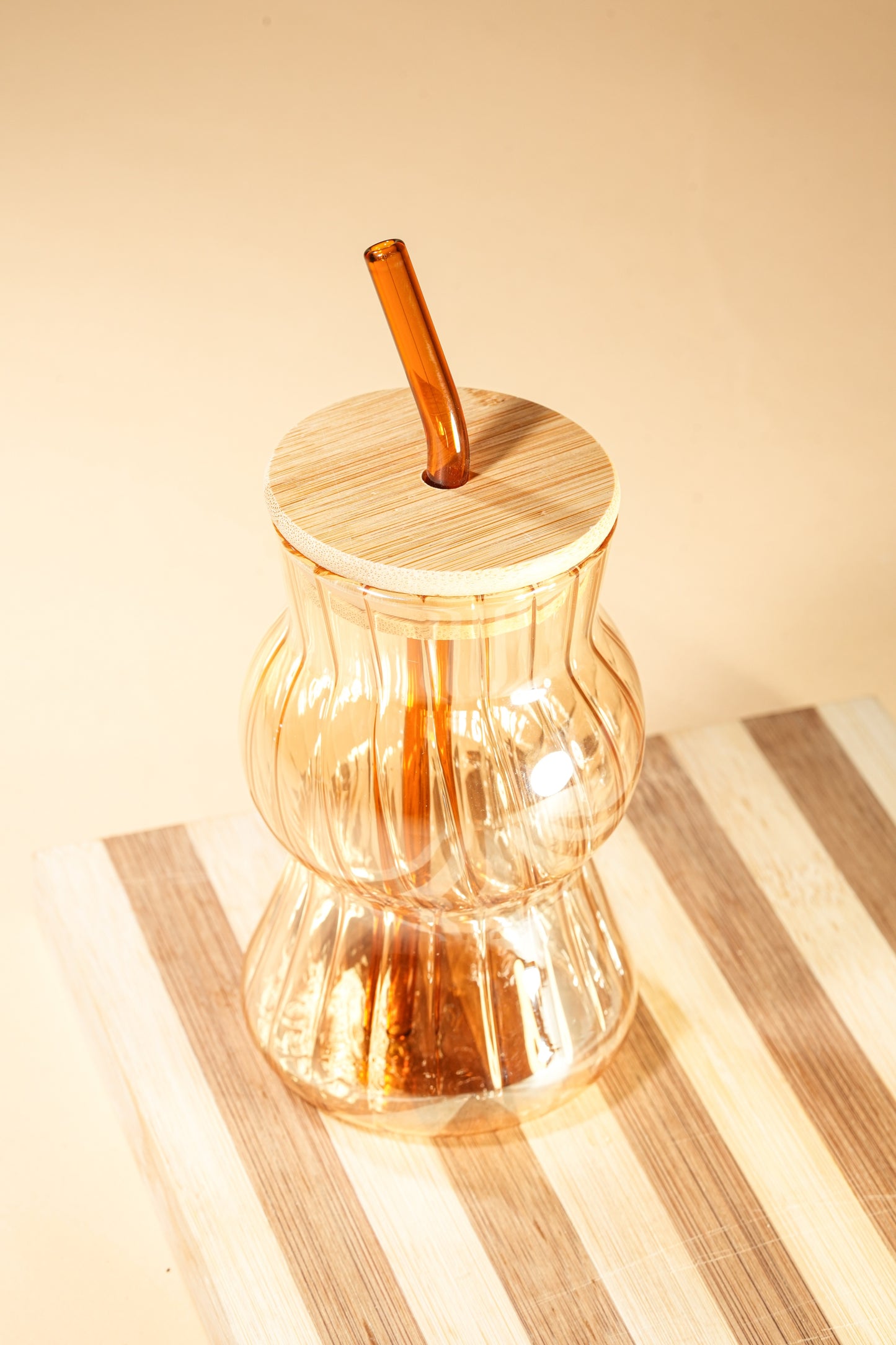 Amber Wave Glass Tumbler with Wooden Lid & Glass Straw Set of 2 (480ml)